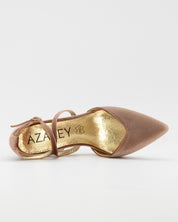 ZAPATO SALÓN MUJER COLOR TERCIOPELO TAUPE TACÓN ANCHO Y TIRAS AZAREY 459M066