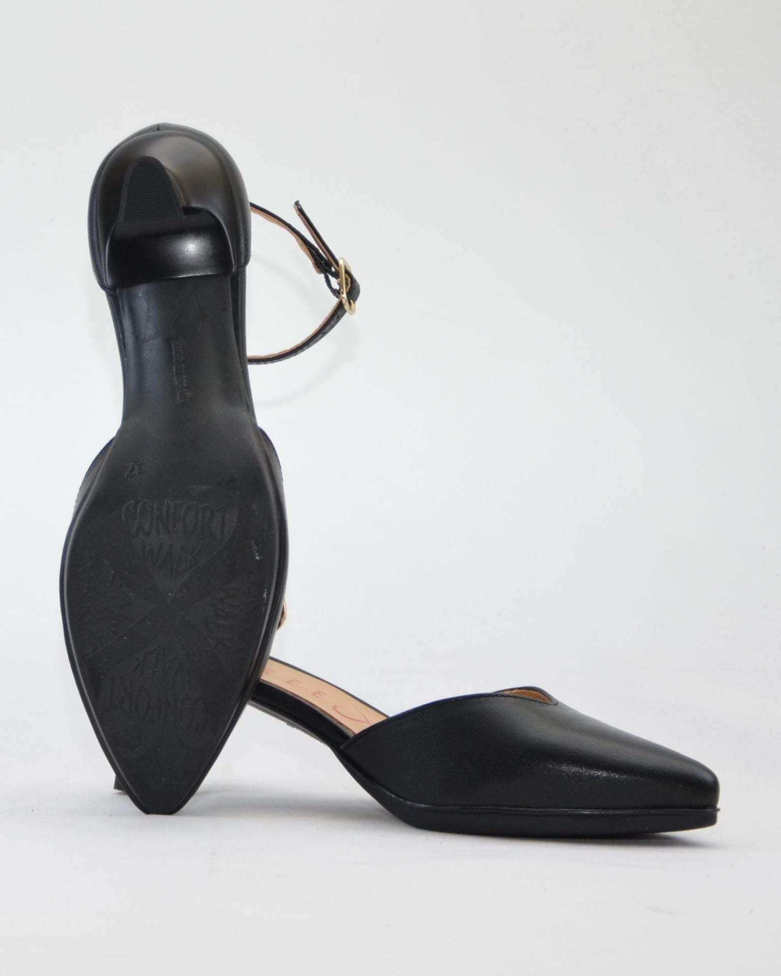 ZAPATO VESTIR MUJER PUNTERA Y TALON CERRADO CON PULSERA COLOR NEGRO DESIREE MACA 3