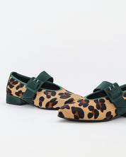 MERCEDITAS MUJER ANIMAL PRINT TIGRE ANTE VERDE CON CORREA Y HEBILLA LACOMBA CYPRES