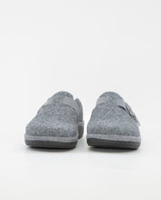 ZAPATILLAS DE CASA HOMBRE CON HEBILLA SALVI 41L-000 ELFO GRIS