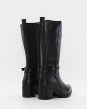 BOTA ALTA MUJER TACON MEDIO COLOR NEGRO ADORNO METALICO  CREMALLERA Y ELASTICO TREINTAS L-1508