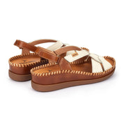 SANDALIA PLANA DE PIEL TRENZADA COLOR BLANCO ROTO PIKOLINOS W8K-1839C2 NATA