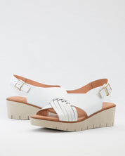 SANDALIA CUÑA BAJA CRUZADA BLANCA KAOLA 2451