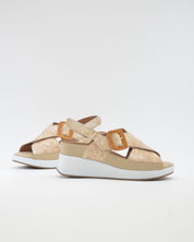 SANDALIA CRUZADA CUÑA PLANTILLA EXTRAIBLE MUJER DOS VELCROS AD.HEBILLA ANCHO ESPECIAL COLOR GRIS PIE SANTO 260383