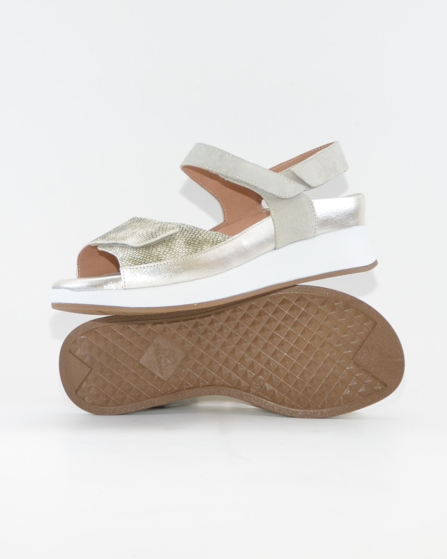 SANDALIA PLANTILLA EXTRAIBLE MUJER TRES VELCROS ANCHO ESPECIAL COLOR VERDE PIE SANTO 260422 EUCALIPTO