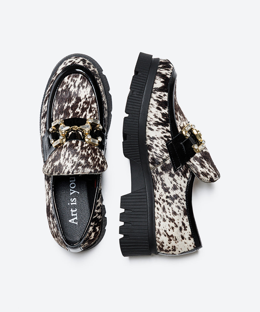 MOCASIN MUJER ANIMAL PRINT ADORNO BRILLO LACOMBA COSMOS