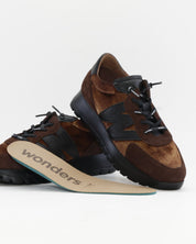 ZAPATO DE CORTE DEPORTIVO WONDERS A-24111 CONBINADO MARRON NEGRO