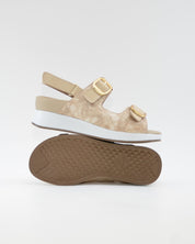 SANDALIA DOS HEBILLAS PLANTILLA EXTRAIBLE MUJER CIERRE TRES VELCROS ANCHO ESPECIAL COLOR BEIGE PIE SANTO 260427