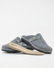 ZAPATILLAS DE CASA HOMBRE CON HEBILLA SALVI 41L-000 ELFO GRIS