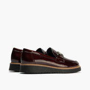 MOCASIN PLANO CHAROL BURDEOS PISO BAJO 10760