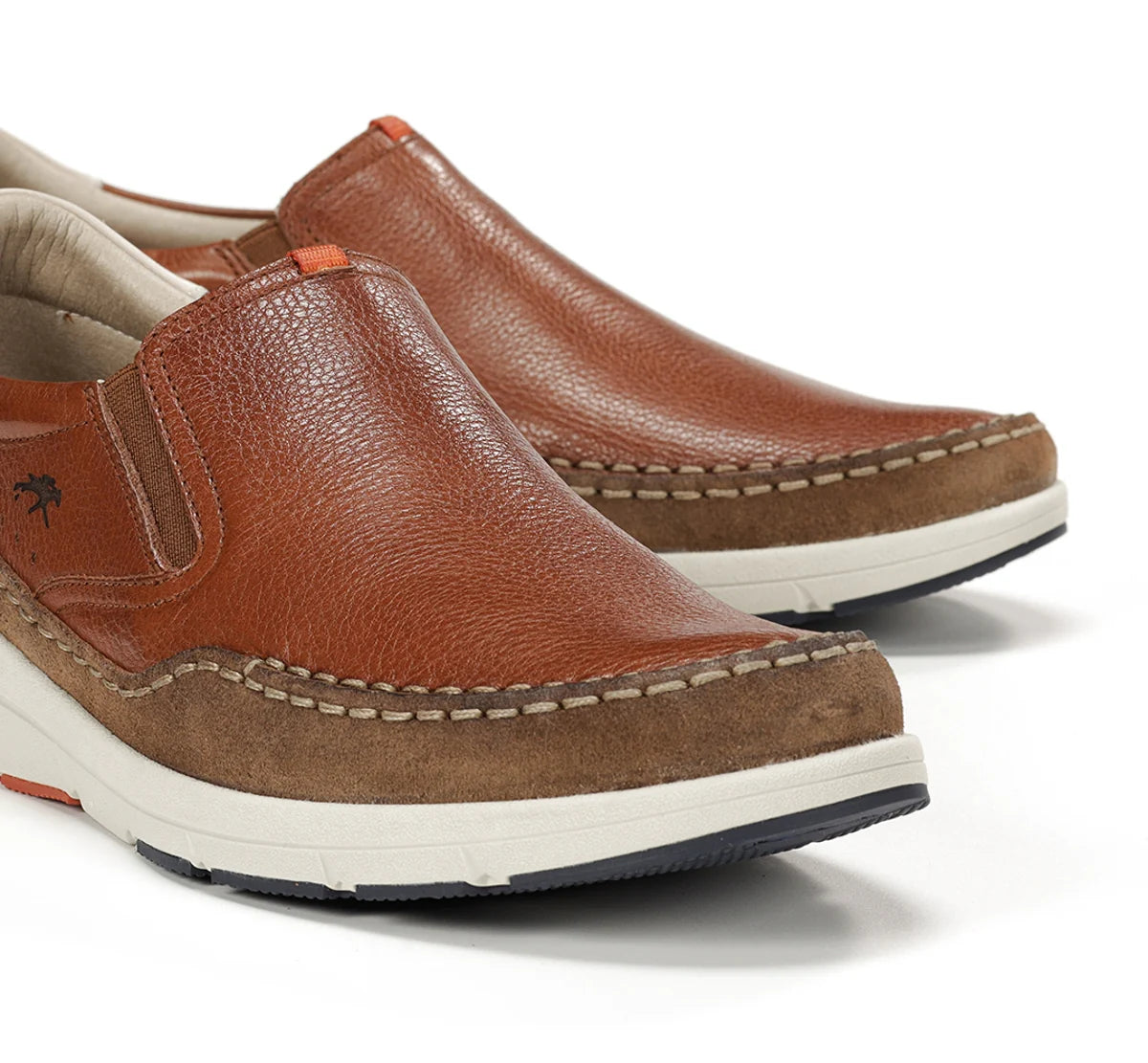 ZAPATO HOMBRE FLUCHOS CON ELASTICOS COLOR CUERO KAI F1985