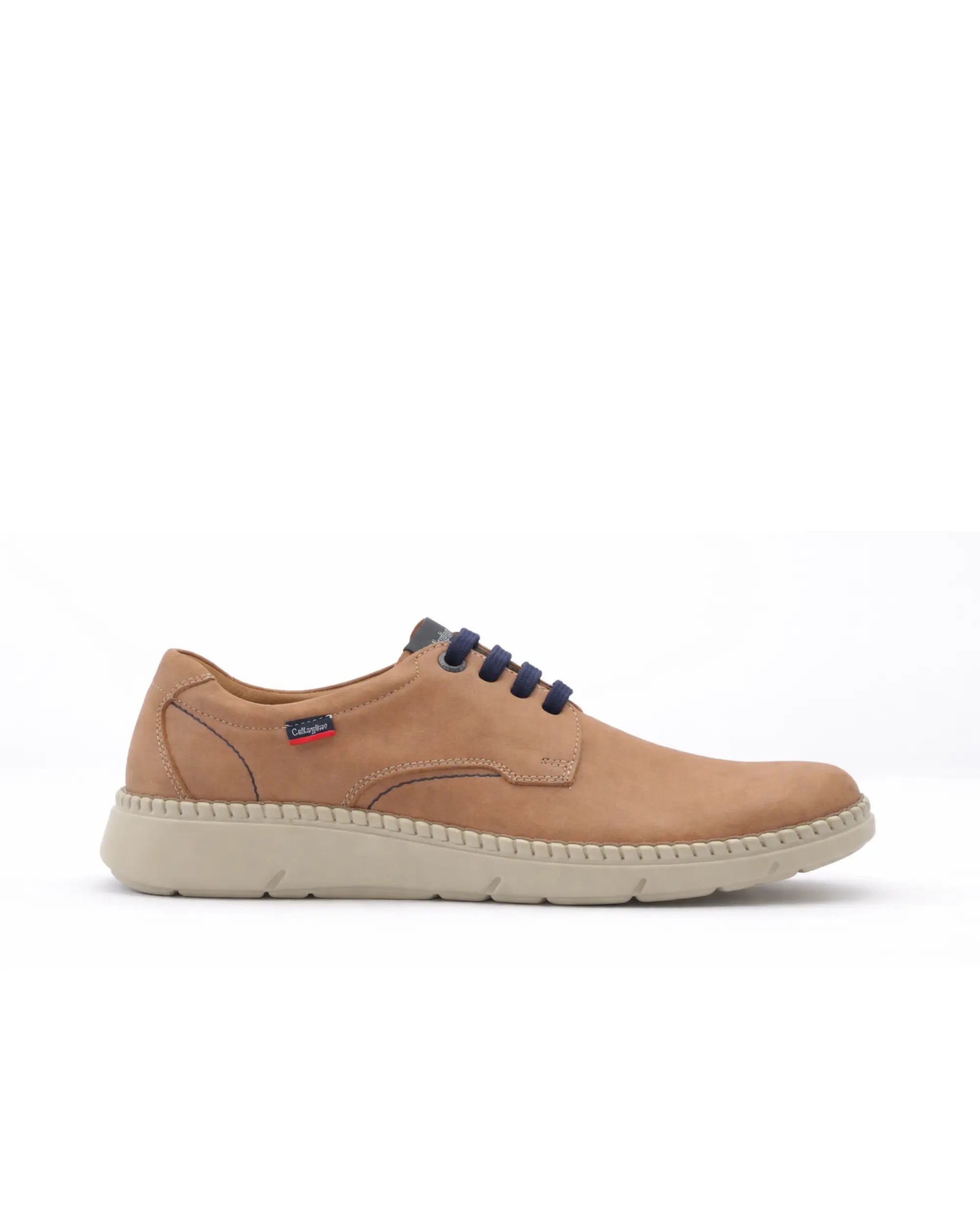 ZAPATO PARA HOMBRE CORDONES COLOR TAUPE CALLAGHAN 53505