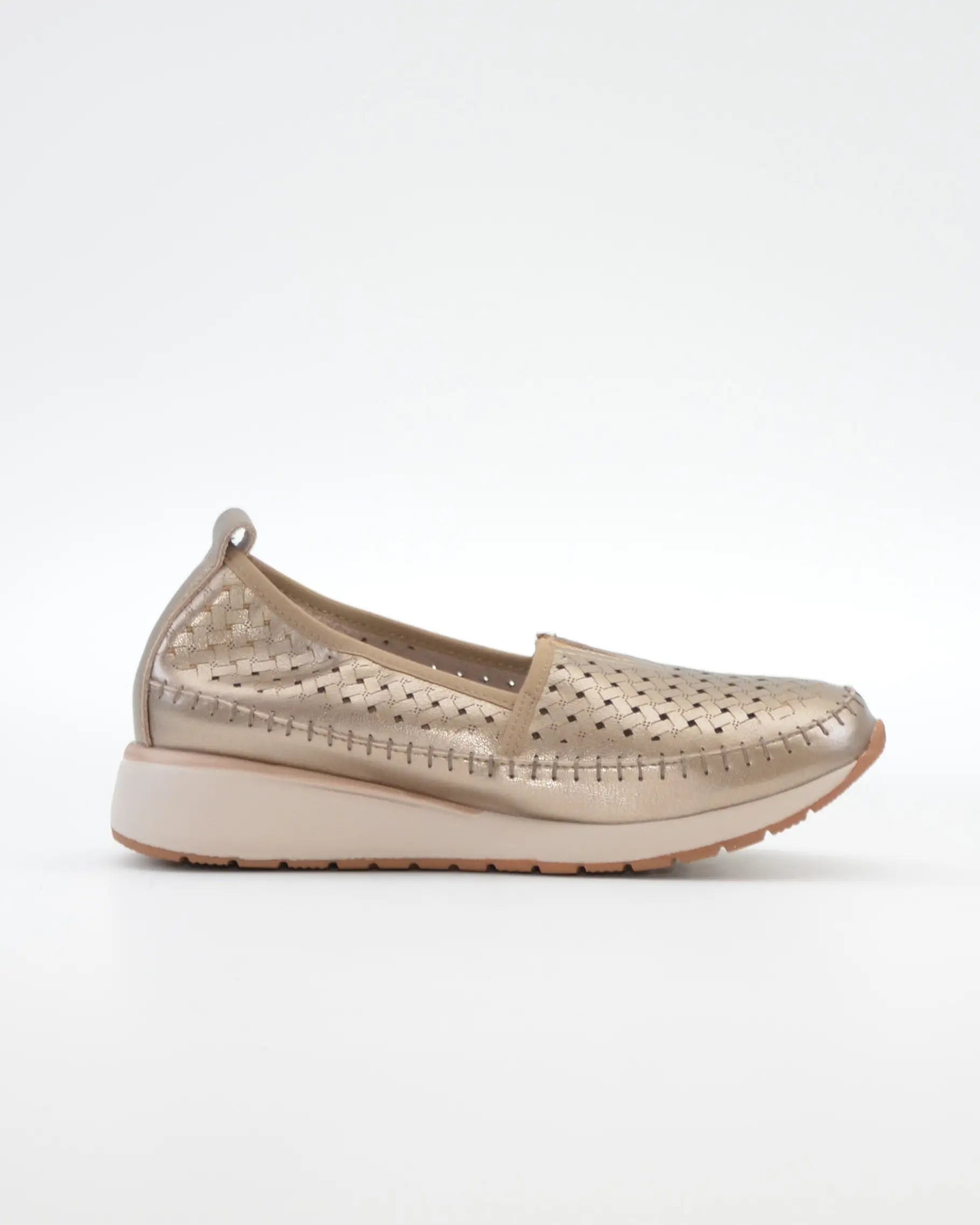 MOCASIN MUJER COLOR BRONCE TREINTAS L4554