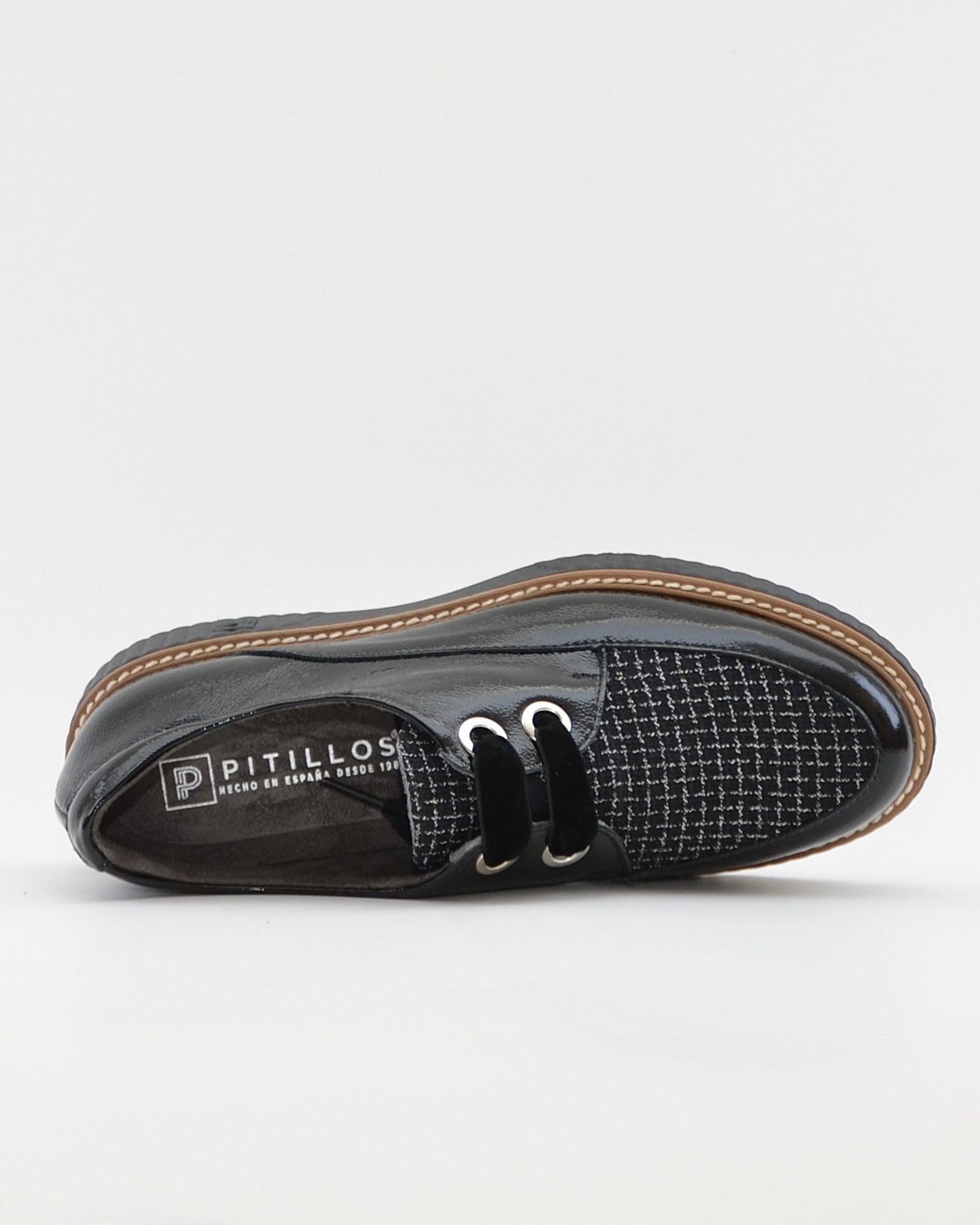 ZAPATO CASUAL MUJER PITILLOS CORDON PLANTILLA EXTRAIBLE 11555 CHAROL NEGRO