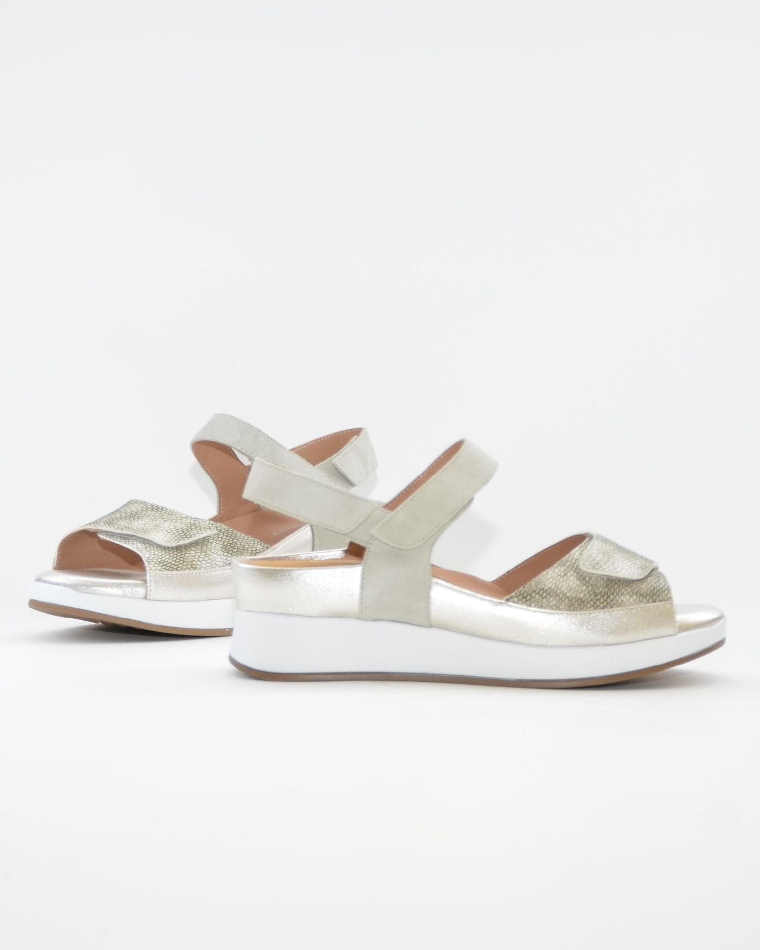SANDALIA PLANTILLA EXTRAIBLE MUJER TRES VELCROS ANCHO ESPECIAL COLOR VERDE PIE SANTO 260422 EUCALIPTO