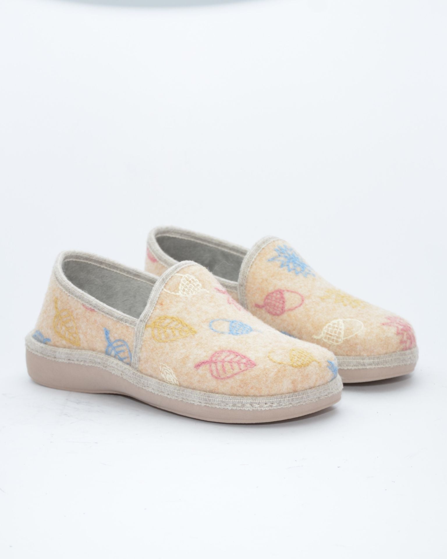 ZAPATILLAS DE CASA MUJER CERRADA