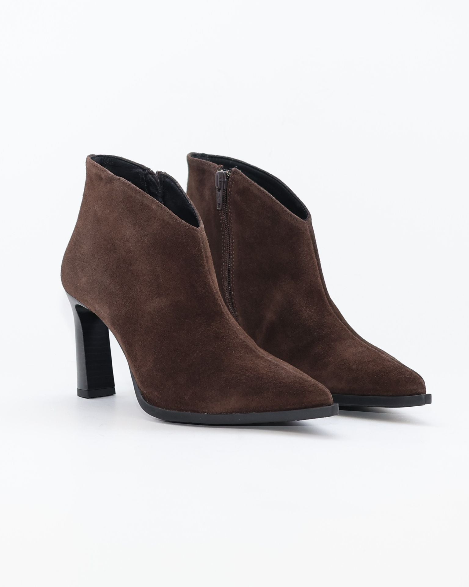 BOTIN DE MUJER TACON FINO COLOR SERRAJE MARRON CHOCOLATE DESIREE SAIRA 2