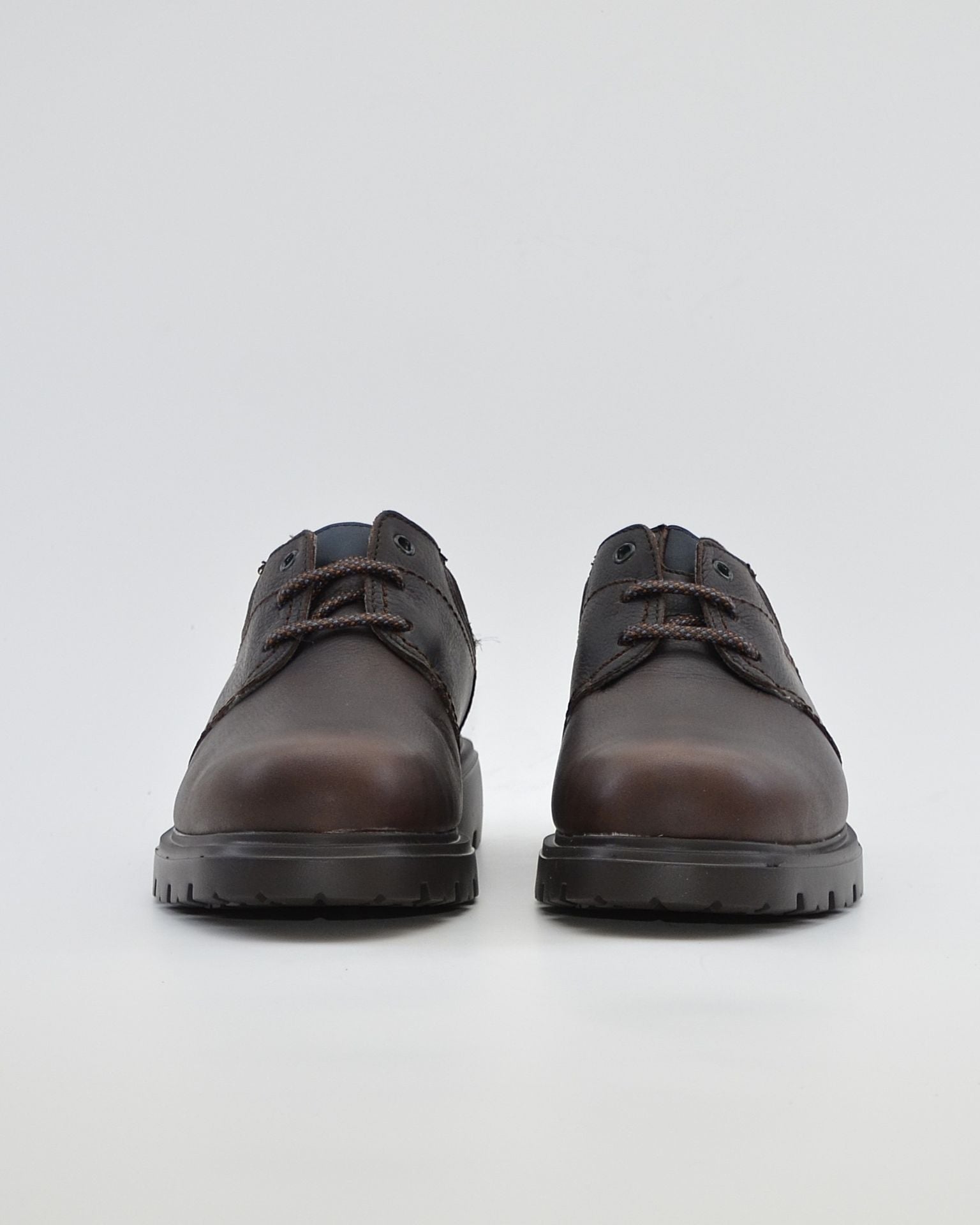ZAPATO CABALLERO CON CORDONES PIEL ENGRASADA PITILLOS 40231 MARRON