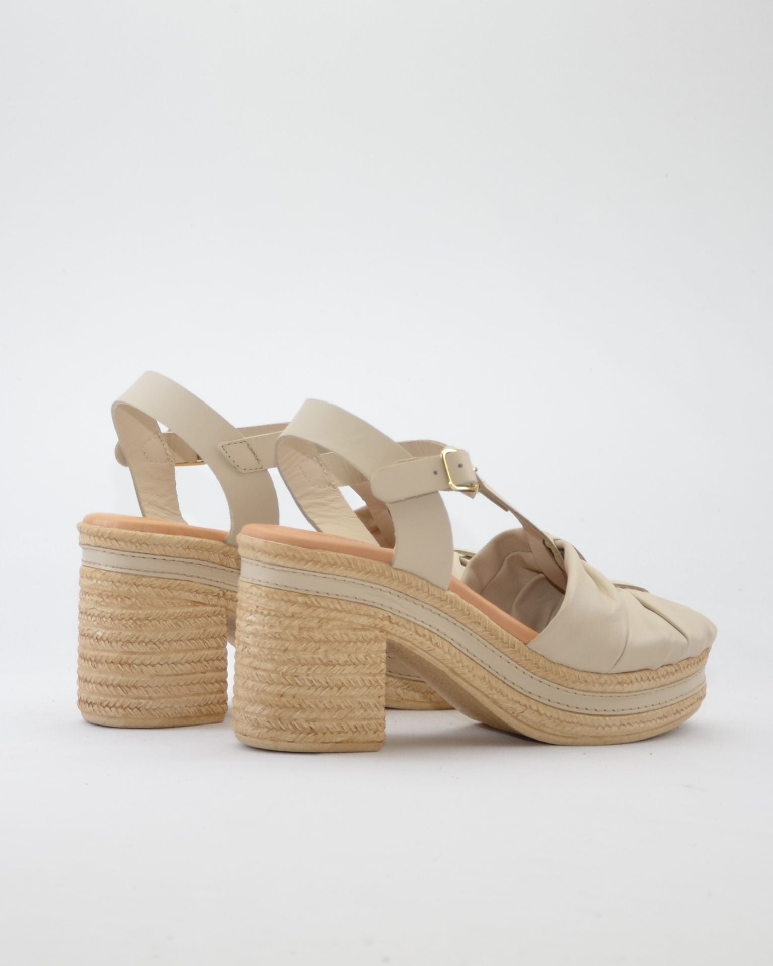 SANDALIA MUJER TACON Y PLATAFORMA COLOR CREMA PITILLOS 30212