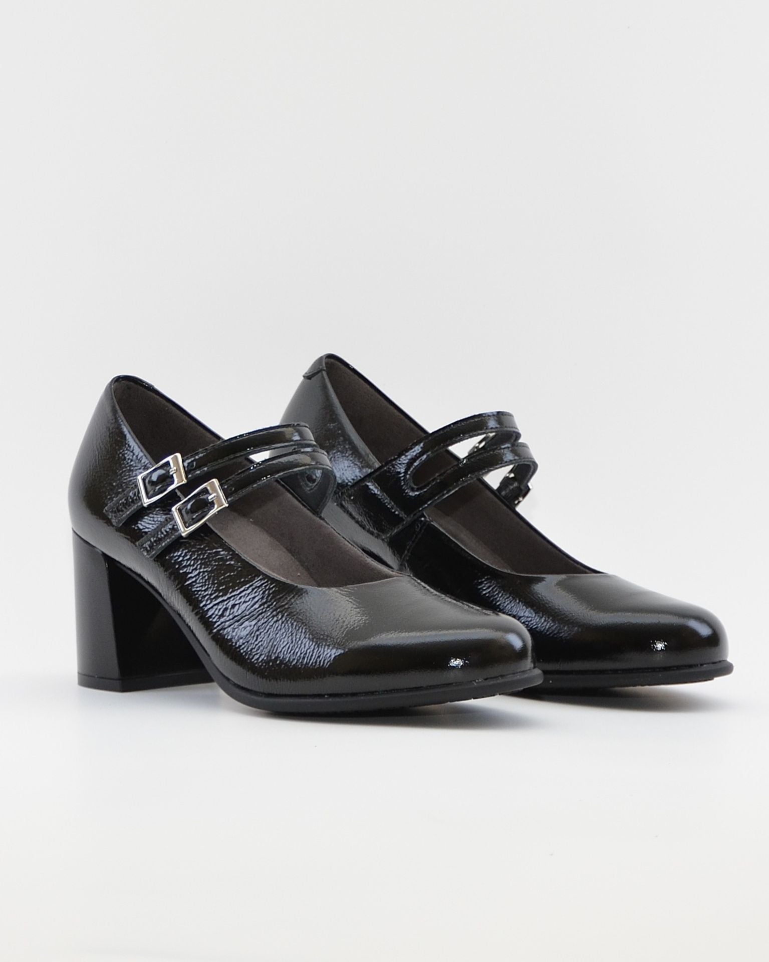 ZAPATO SALON MUJER CON PULSERA CHAROL NEGRO PITILLOS 11651