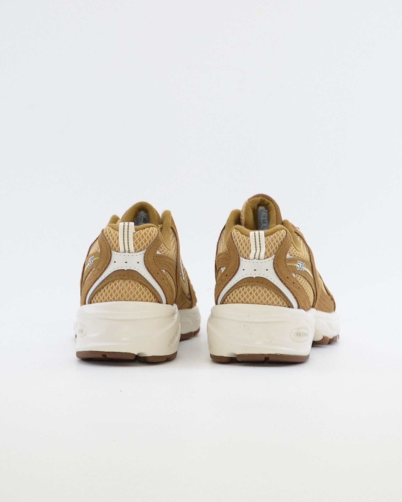 SNEAKERS NEW BALANCE U530 SCC ZAPATILLAS MUJER COLOR CAMEL