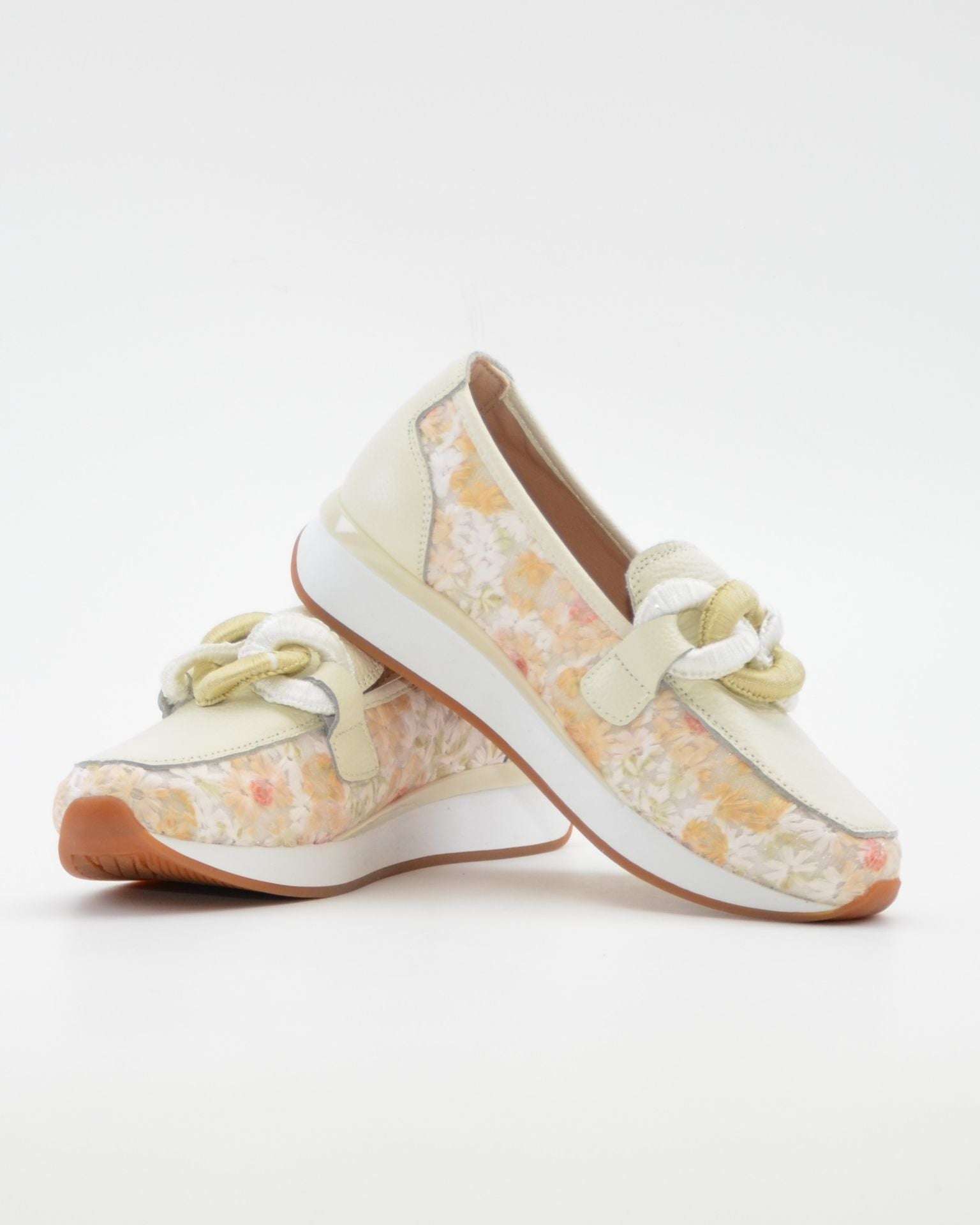 MOCASIN DEPORTIVO MUJER COLOR BEIGE BORDADO FLORES THE HAPPY MONK VANITY 011