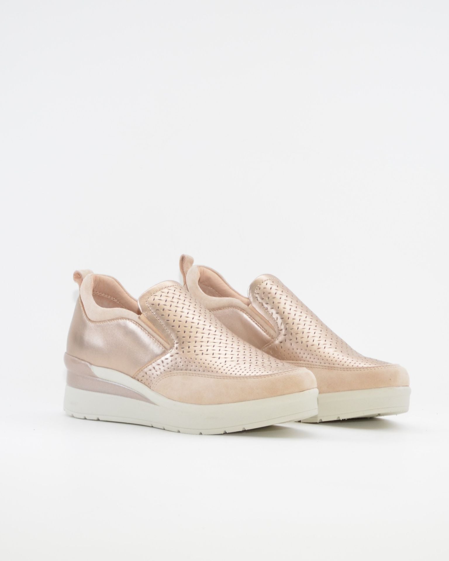 DEPORTIVO STONEFLY MUJER SLIP ON METALIZADO ORO PLANTILLA EXTRAHIBLE