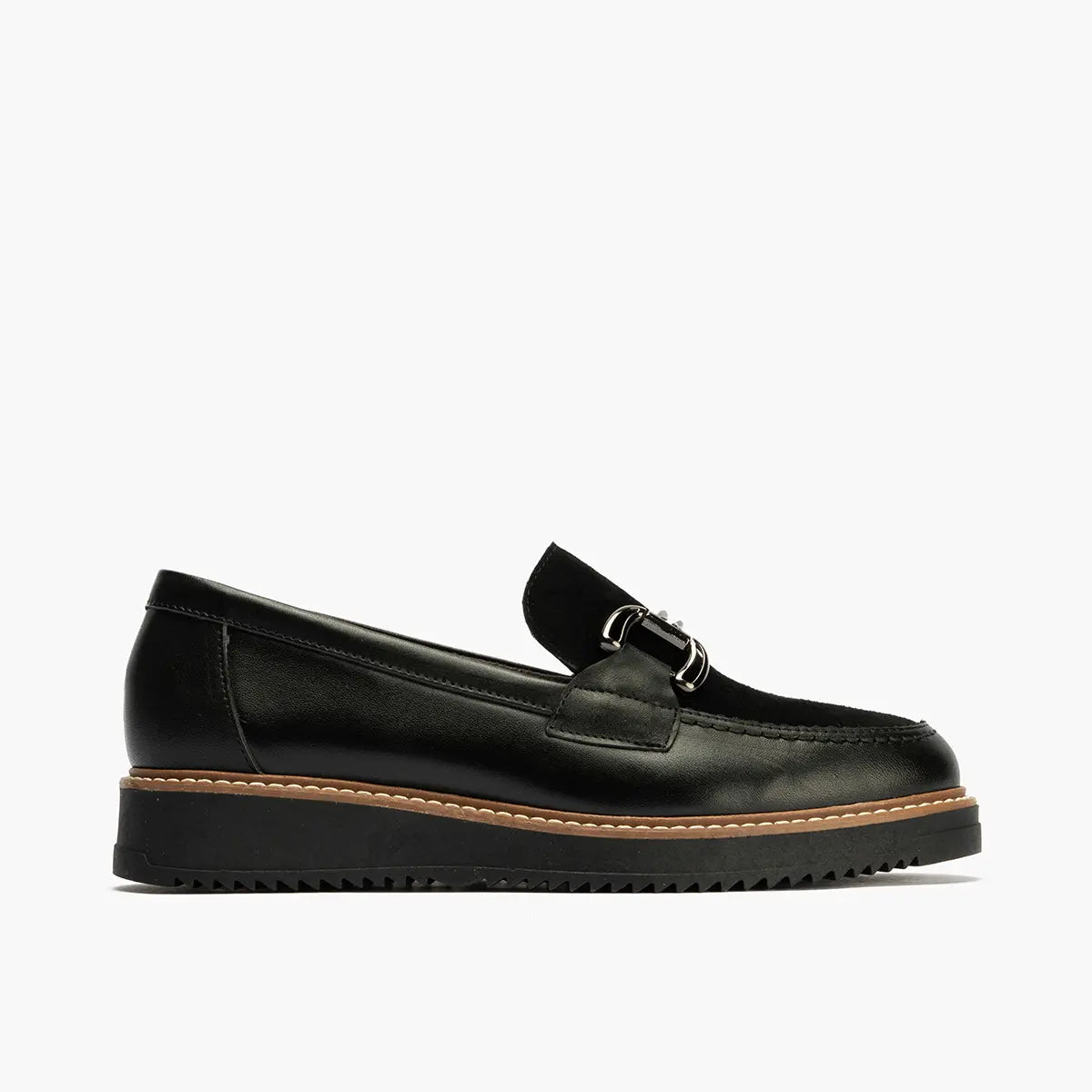 MOCASIN PLANO CHAROL ANTE NEGRO 10763