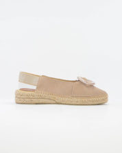 ALPARGATA DESTALONADA SALVI COLOR BEIGE ADORNO BOTON CAREY