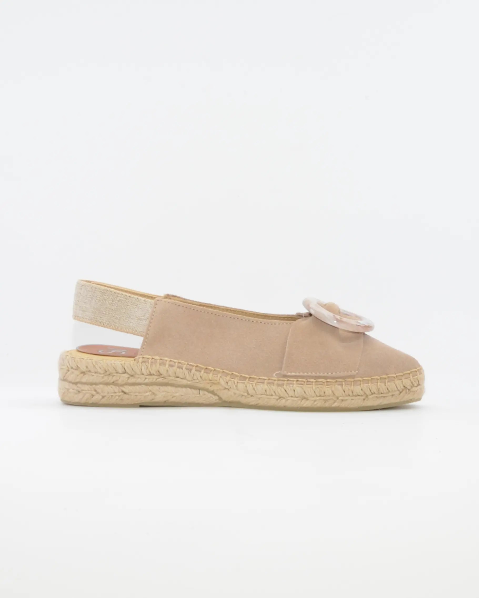 ALPARGATA DESTALONADA SALVI COLOR BEIGE ADORNO BOTON CAREY