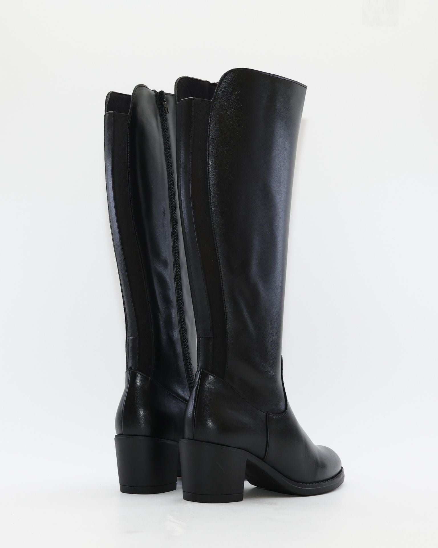 BOTA ALTA MUJER TACON ANCHO CON ELASTICOS PIEL COLOR NEGRO KAOLA 8825
