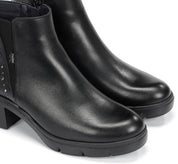 BOTIN NEGRO ELASTICOS TACHAS F2109 FUGAZ
