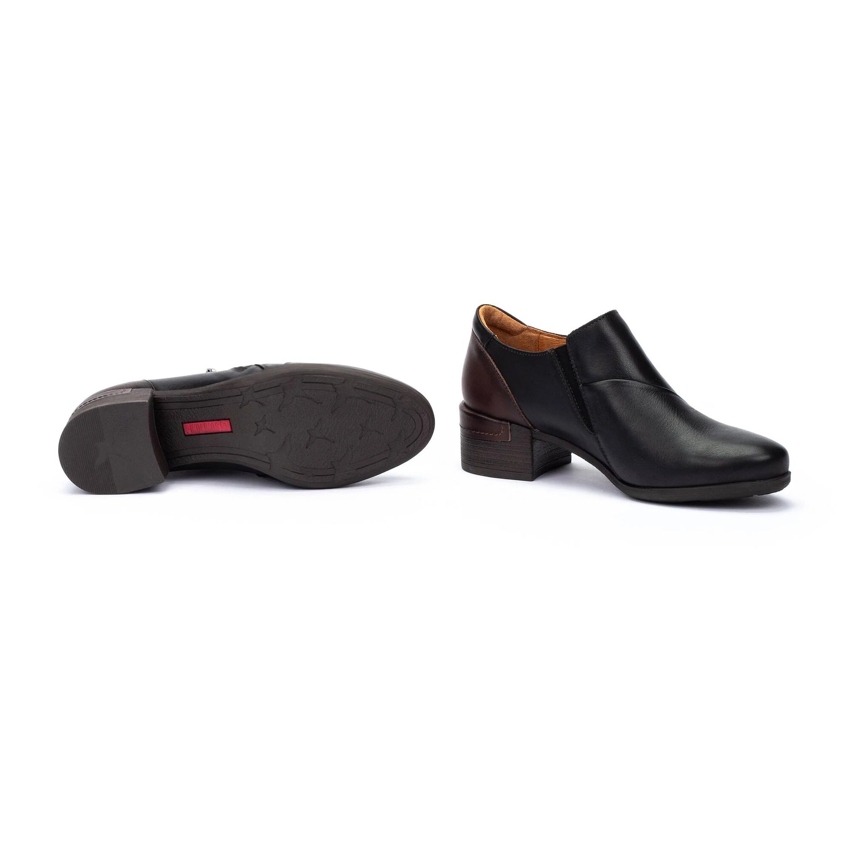 ZAPATO ABOTINADO CON CREMALLERA COLOR NEGRO MALAGA W6W-5902C1