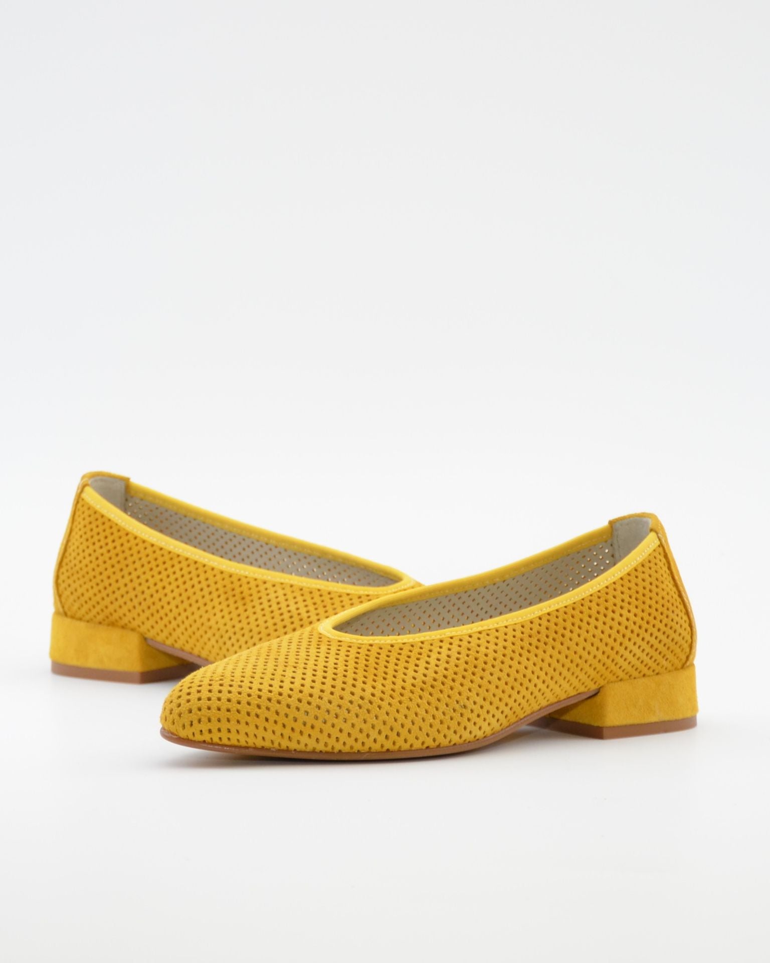 MERCEDITAS DE PIEL COLOR AMARILLO LACOMBA AMARILLYS