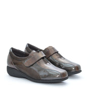 ZAPATO MUJER ANCHO ESPECIAL PLANTILLA EXTRAIBLE CHAROL MARRON