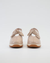 ZAPATOS DESTALONADOS COLOR BEIG ADORNO LAZO WONDERS C-7602