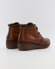 BOTINES DE MUJER CON CUÑA Y CIERRE DE ELASTICOS COLOR CUERO GIORDA 27660
