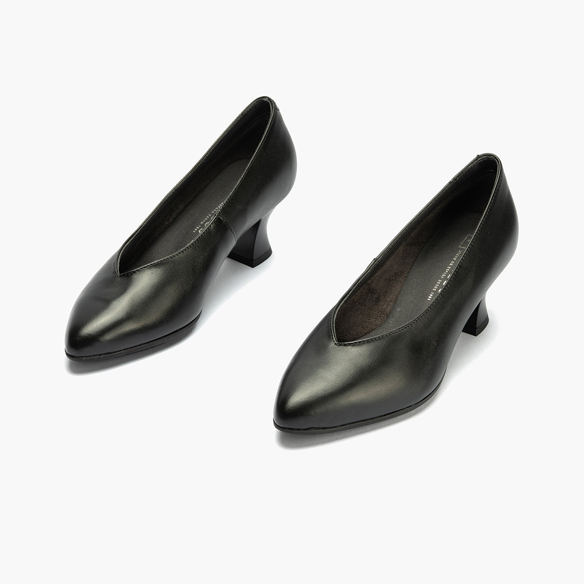 ZAPATO SALON NEGRO CORTE PICO 10854