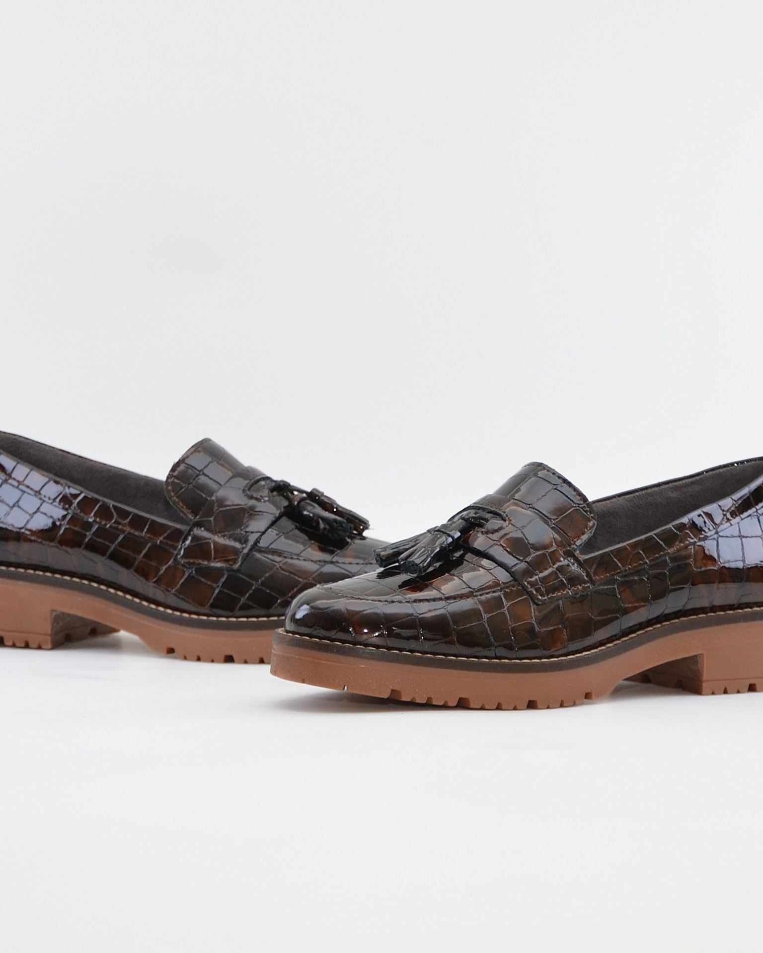 ZAPATO MOCASIN MUJER CHAROL COCO MARRON PLANTILLA EXTRAIBLE PITILLOS 10770