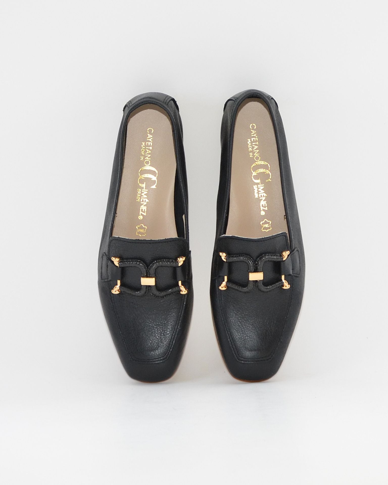 ZAPATO MOCASIN MUJER PLANO NEGRO CAYETANO 17200