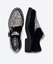 ZAPATO MUJER HEBILLA CHAROL AZUL ANIMAL PRINT LACOMBA MEDINILA