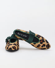 MERCEDITAS MUJER ANIMAL PRINT TIGRE ANTE VERDE CON CORREA Y HEBILLA LACOMBA CYPRES
