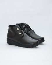 BOTINES DE MUJER CON CUÑA Y CIERRE DE ELASTICOS COLOR NEGRO