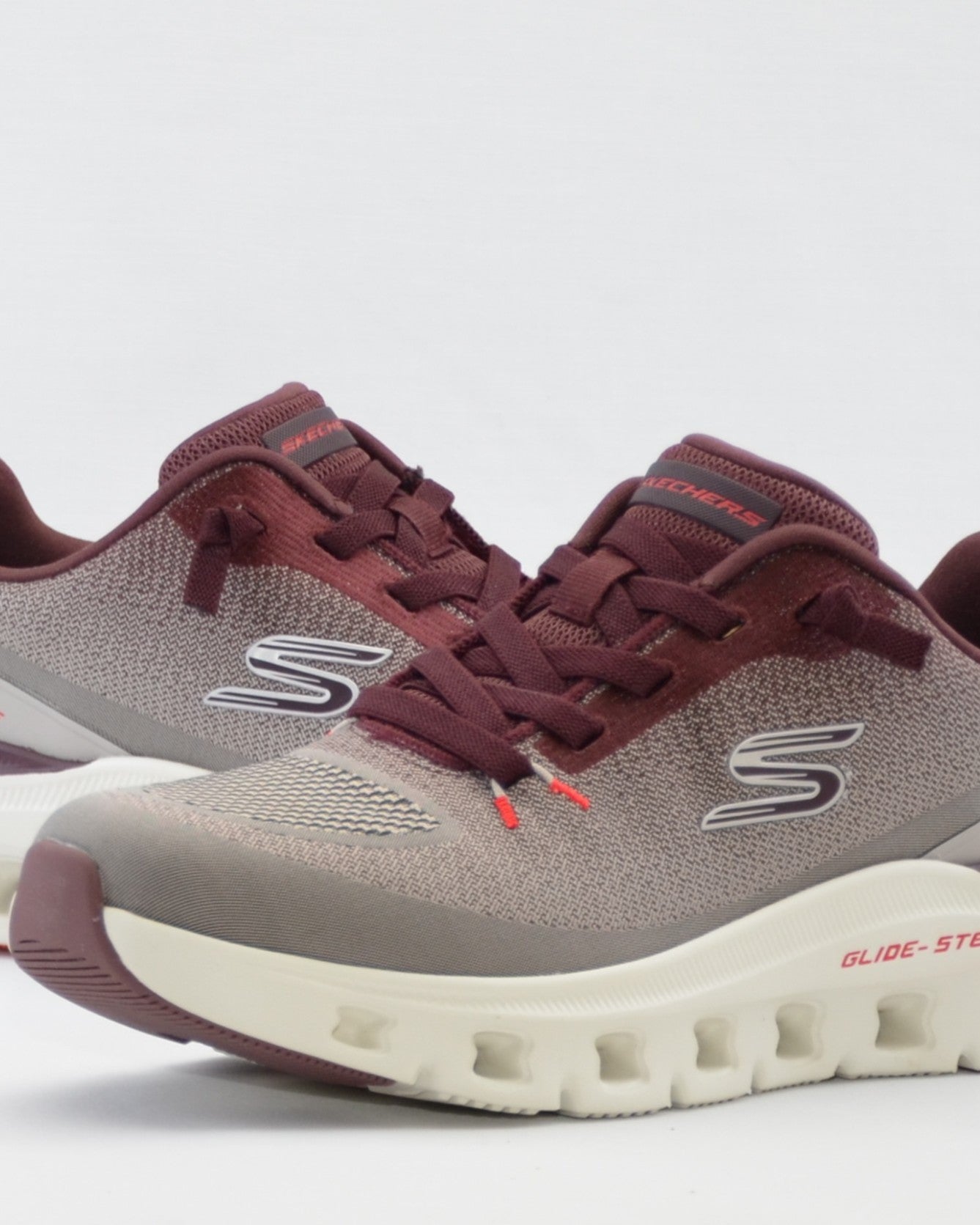 SNEAKERS HOMBRE SKECHERS GRIS BURDEOS 233132 TPBG CORDON ELÁSTICOS
