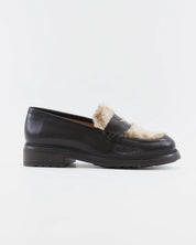 MOCASIN MUJER PIEL MARRON CON LANA LACOMBA LYCHEE