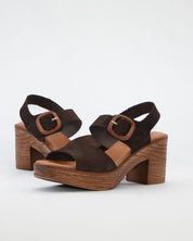 SANDALIA MUJER PLATAFORMA COLOR MARRON CHOCOLATE CON HEBILLA KAOLA 930