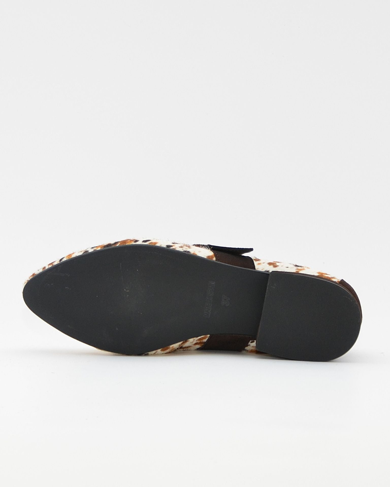 MERCEDITAS MUJER ANIMAL PRINT PONY ANTE MARRON CHOCOLATE CON CORREA Y HEBILLA LACOMBA PRALINE