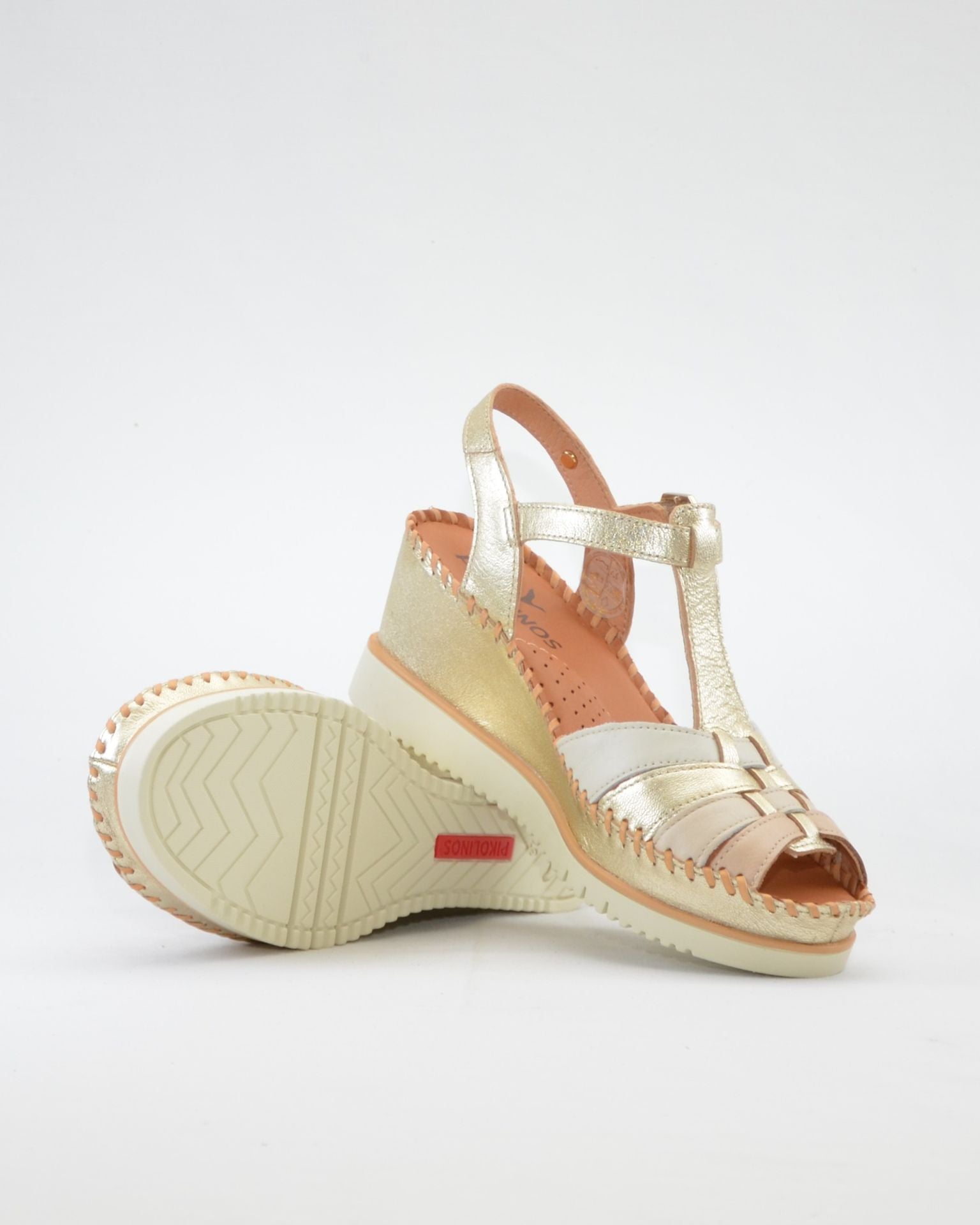 SANDALA DE CUÑA MUJER COLOR PLATINO TIRAS EN BEIGE NUDE PIKOLINOS W3Z-1836CLC1