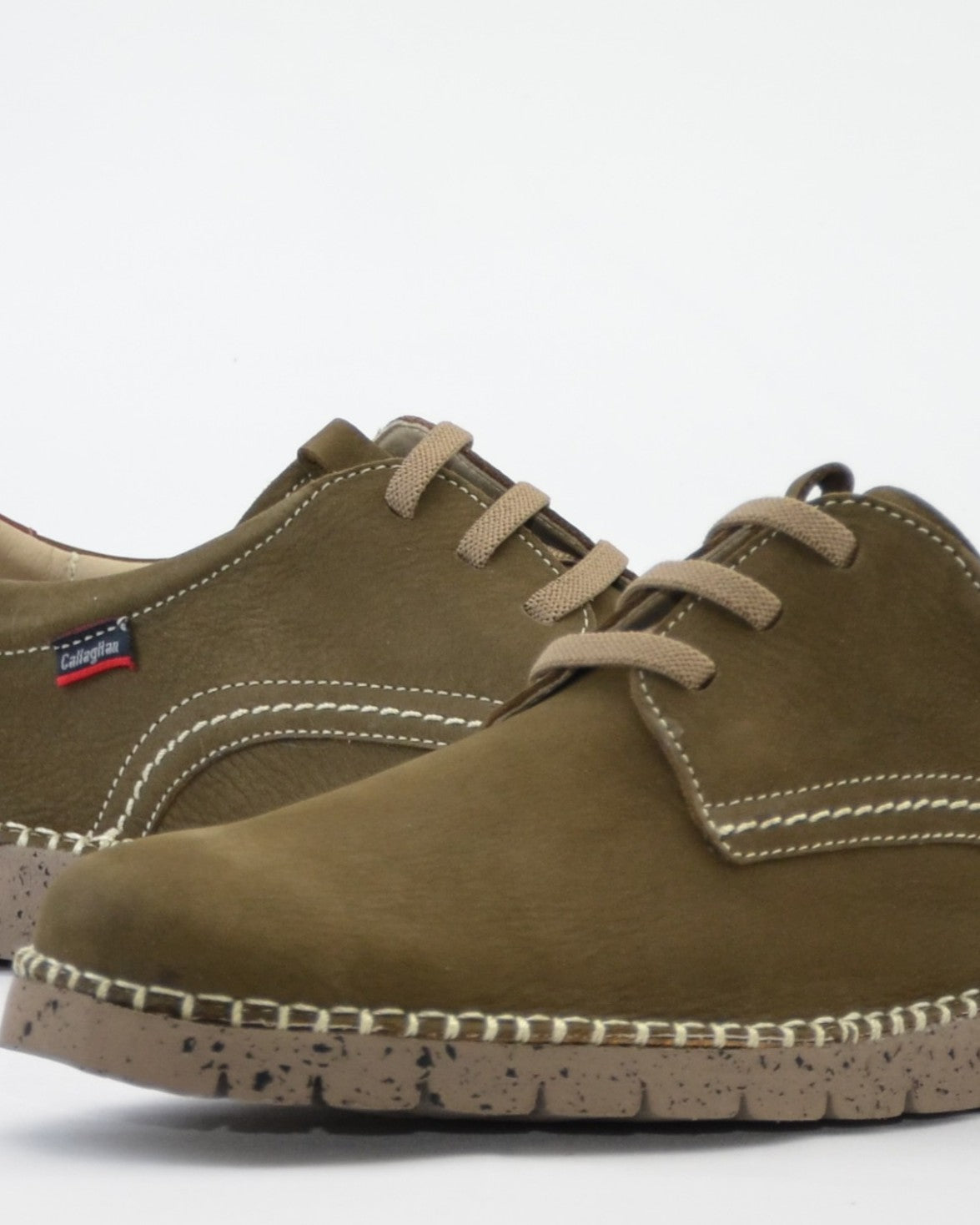 ZAPATO DE CORDONES HOMBRE COLOR KAKI CALLAGHAN 65201