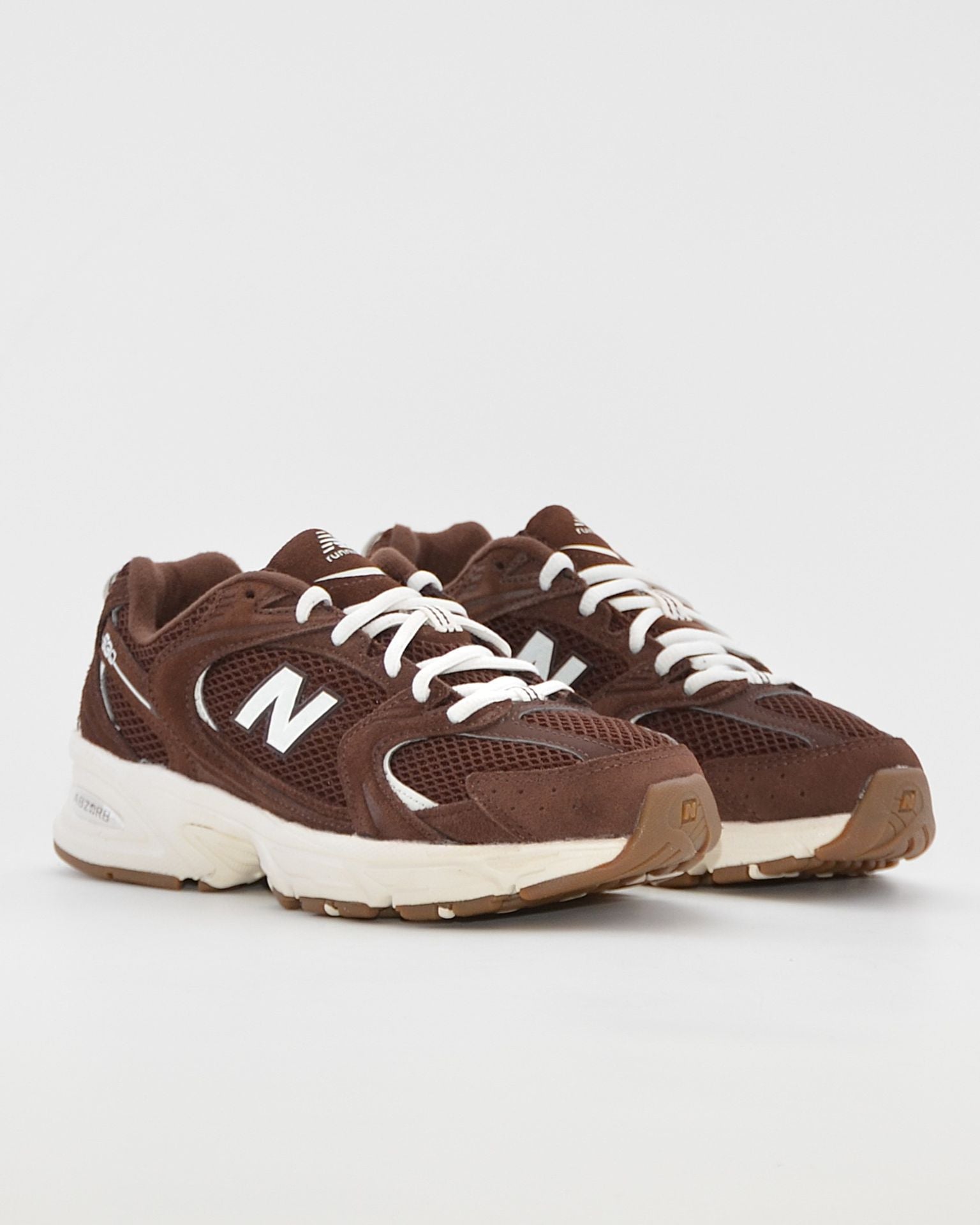 SNEAKERS NEW BALANCE U530 SCW ZAPATILLAS MUJER COLOR MARRON CHOCOLATE